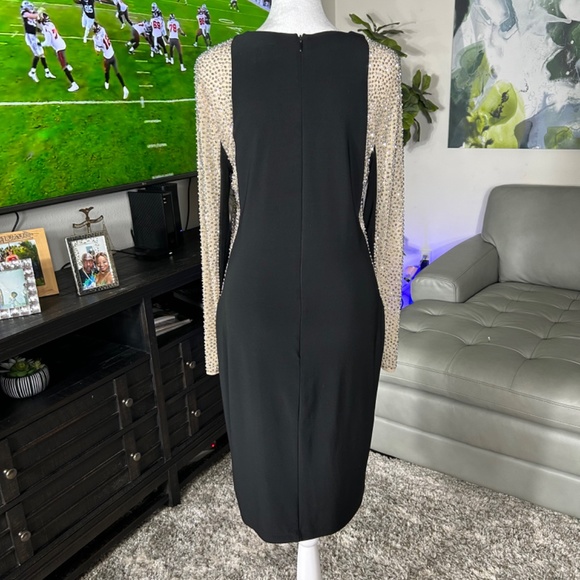 Rhinstone body fitting dress - Picture 3 of 9